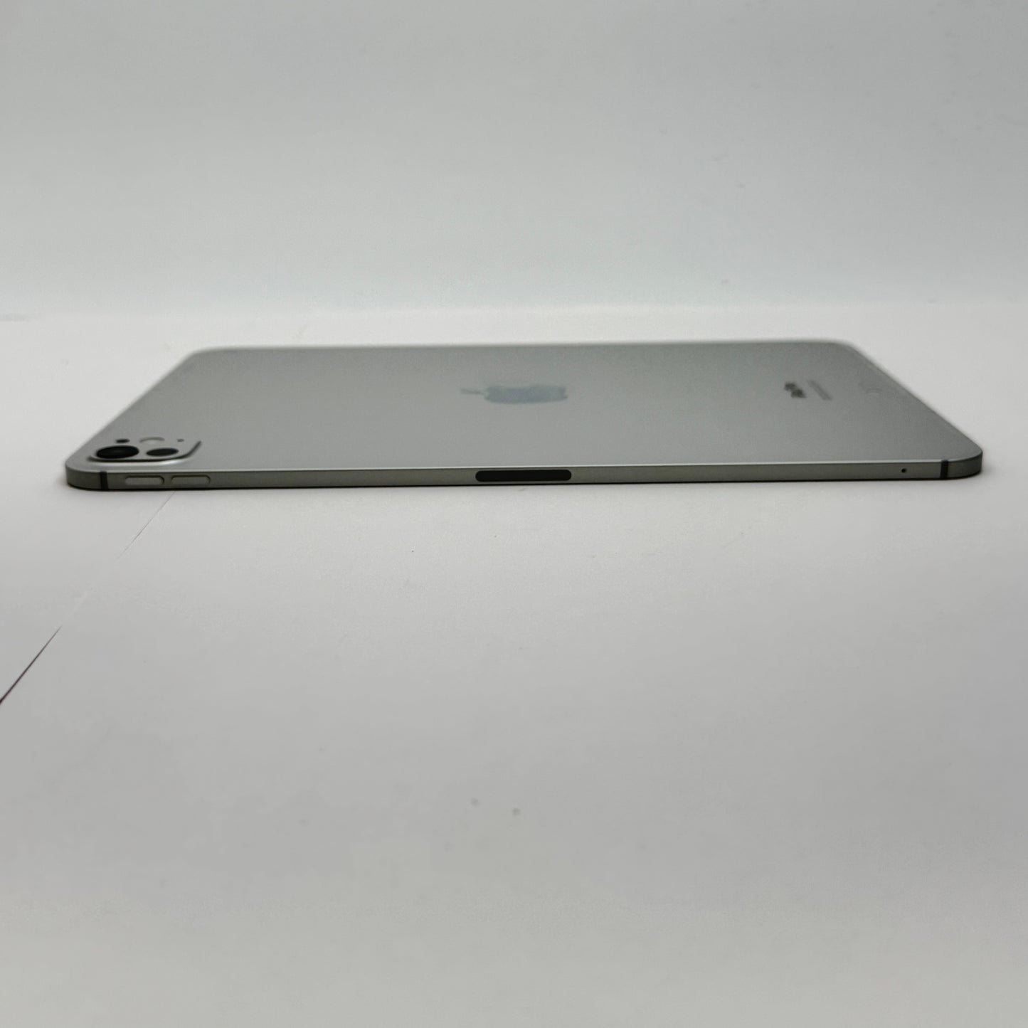 美品 SIMフリー iPad Pro 11インチ M4 Wi-Fi+Cellular 256GB MVW23J/A シルバー バッテリー最大容量100%  付属品完備 純正カバー付属【C7746-80】