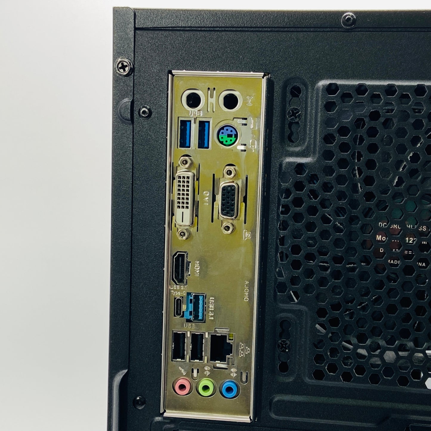自作デスクトップPC ゲーミングPCの元に i5-9400 16GB SSD256GB 550W電源 Windows11 Home【C3525-140】