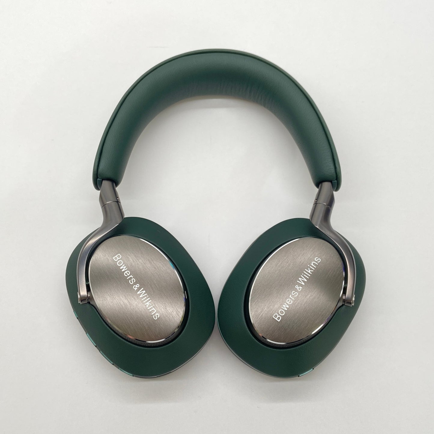 美品 Bowers & Wilkins Px8 ダークフォレスト ワイヤレスヘッドホン【C7167-80】