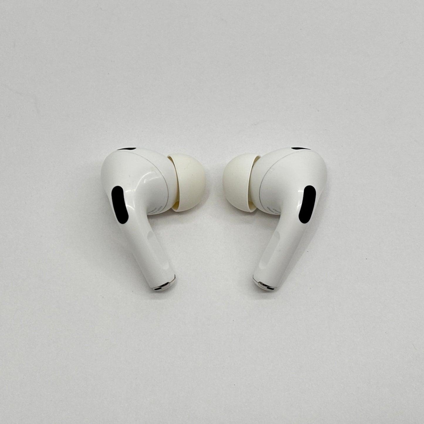 Apple AirPods Pro 第2世代 ワイヤレスイヤホン USB-C【C8730-C】