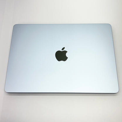 新品同様 美品 MacBook Air 13インチ M4 2025 10コアCPU 8コアGPU 16GB 256GB USキー 充放電回数10回 バッテリー最大容量100%【C5499-80】
