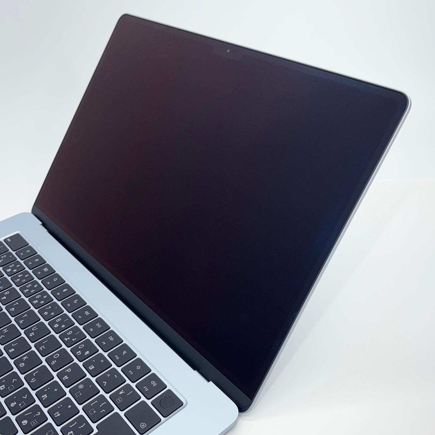 美品 MacBook Air 15インチ Liquid Retinaディスプレイ M4 16GB 256GB MC7A4J/A [スカイブルー] 充放電回数5回 バッテリー最大容量100%【C6036-80】
