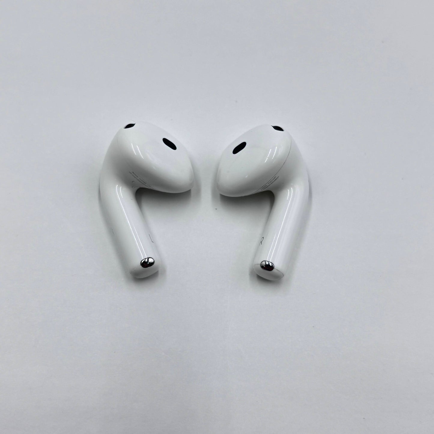 美品 AirPods 4 MXP93J/A （アクティブノイズキャンセリング搭載モデル）限定保証2027/06/21 付属品完備【C6170-60】