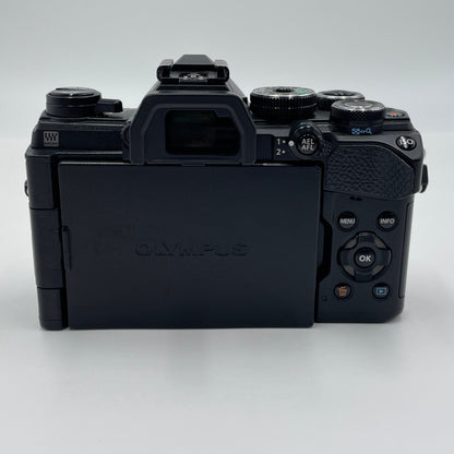 OLYMPUS OM-D E-M5 Mark III 14-150mm II レンズキット 【C4574-80】