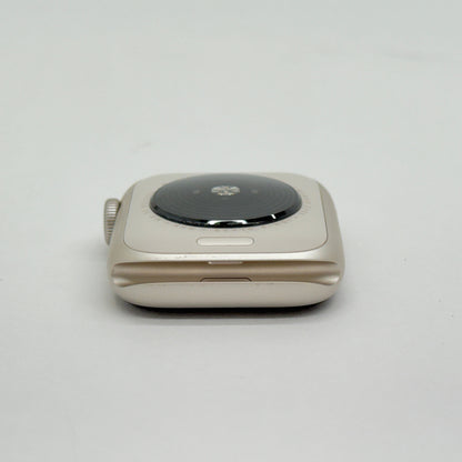 美品 Apple Watch SE (第2世代) GPSモデル 40mm MNJP3J/A スターライト【C7570-N】