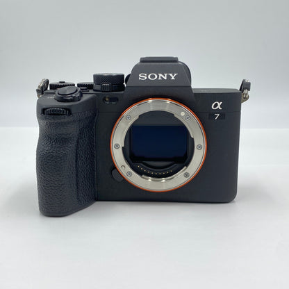美品 ソニー SONY α7 IV ボディ ILCE-7M4【C4476】