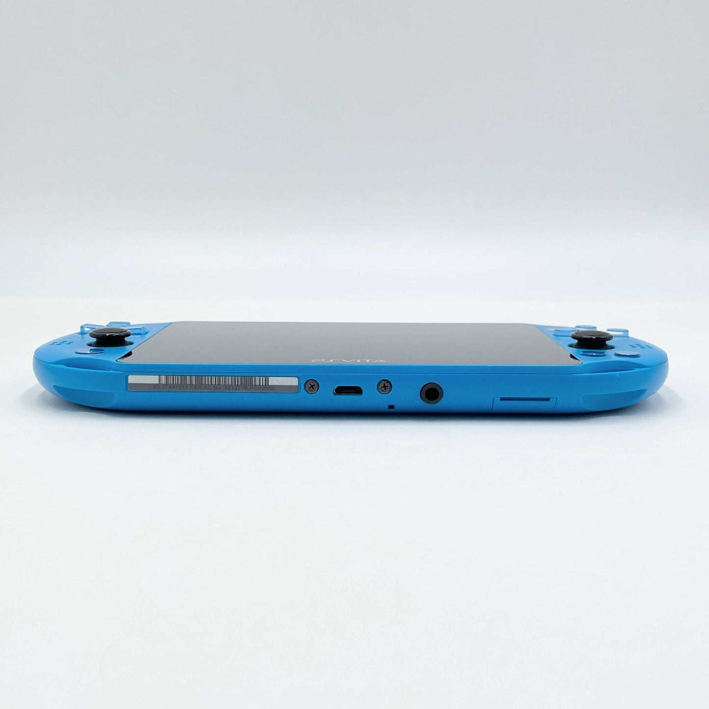美品 SONY PS Vita PCH-2000 アクアブルー 付属品完備 (パワフルプロ野球2014・純正8GBメモリーカード付き)【C7059-60】