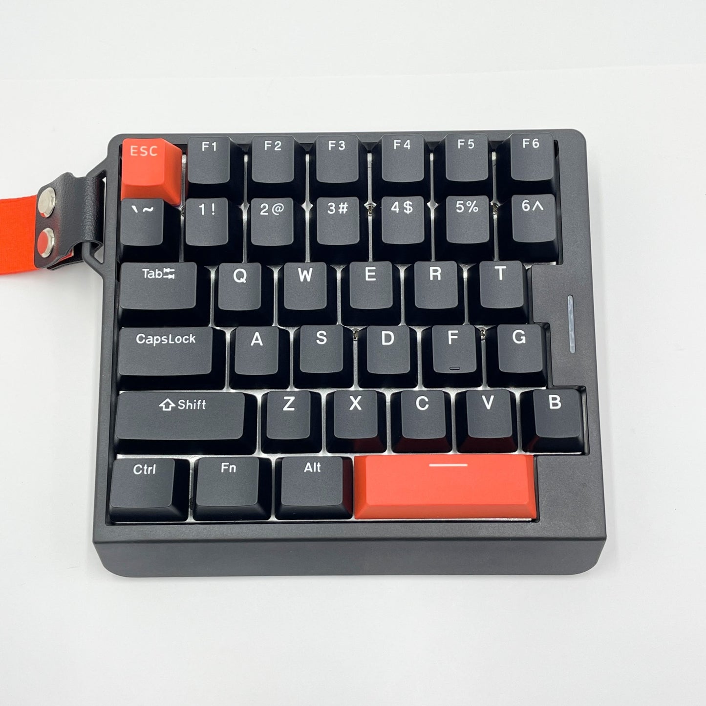 美品 EPOMAKER HE30 左手デバイス 片手キーボード 　ブラック・オレンジ 付属品完備【C7393-60】