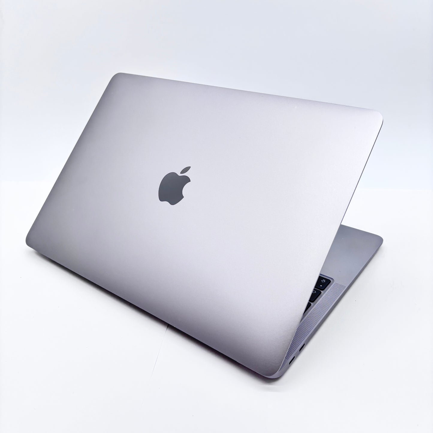 MacBook Air Retina 13インチ 2020 M1 8GB SSD 256GB スペースグレイ MGN63J/A バッテリー最大容量85% 【C8291-80】
