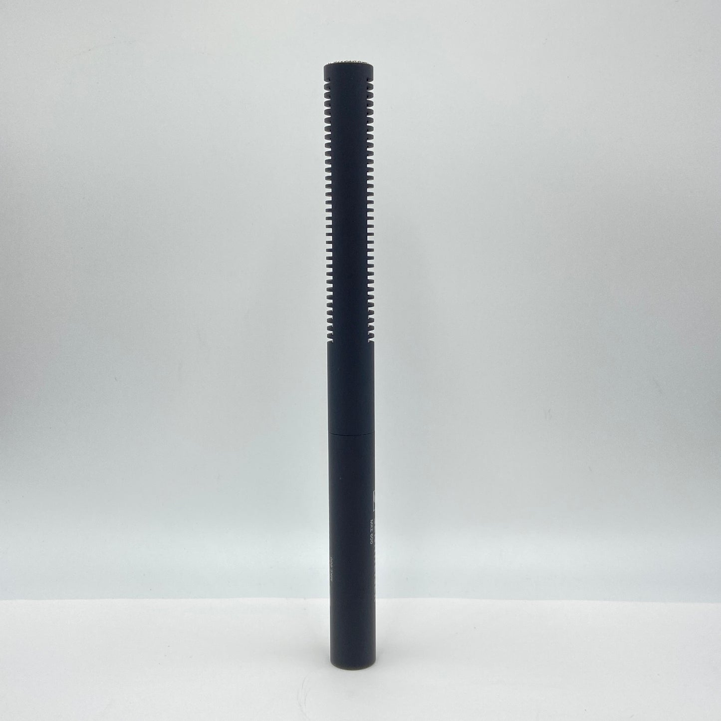 美品 SENNHEISER MKE 600 ショットガンマイク（カメラ用マイク）付属品完備	【C5209-80】