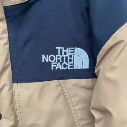 THE NORTH FACE ノースフェイス マウンテンダウンジャケット ND91930 サイズ:M【C5568】