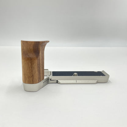 SmallRig A7C II/A7CR用 ハンドグリップ L型 4796B 【C7926-60】