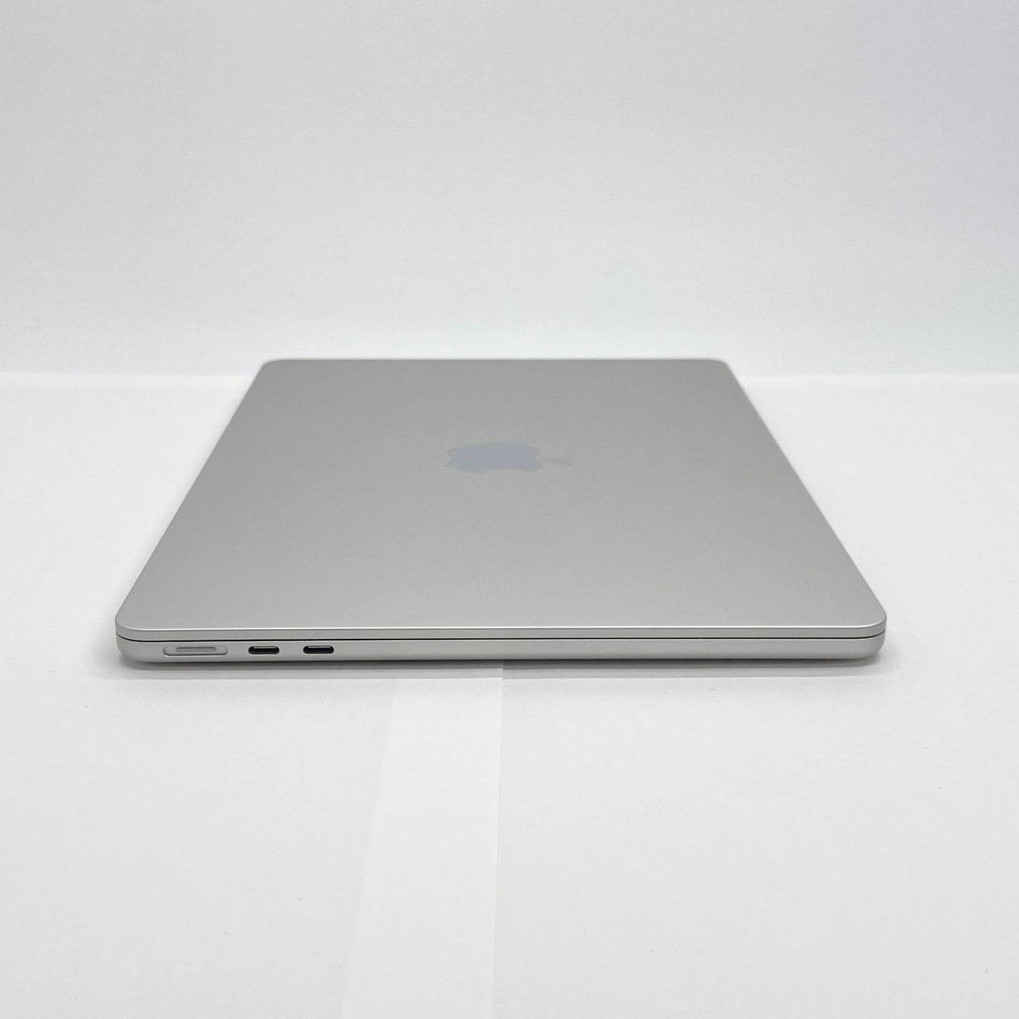 美品 MacBook Air 13インチ (Early 2025) Apple M4 10コア/16GB/SSD 256GB シルバー MW0W3J/A 【C6233−80】