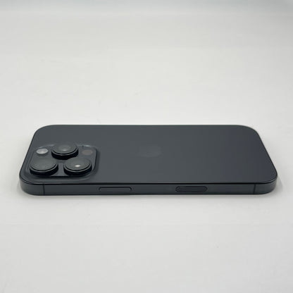 美品 Apple iPhone16 Pro 128GB ブラックチタニウム MYMV3J/A バッテリー最大容量98%【C5277-C】
