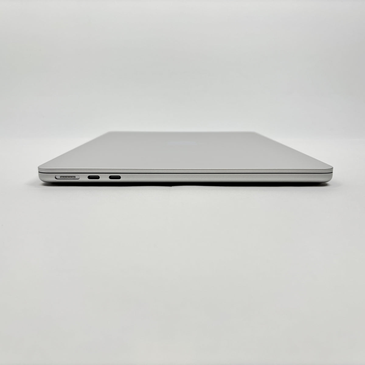 新品同様 美品 Apple MacBook Air 13インチ M5 10コアCPU 10コアGPU 32GB 1TB US配列 シルバー バッテリー最大容量100%【C9101-80】
