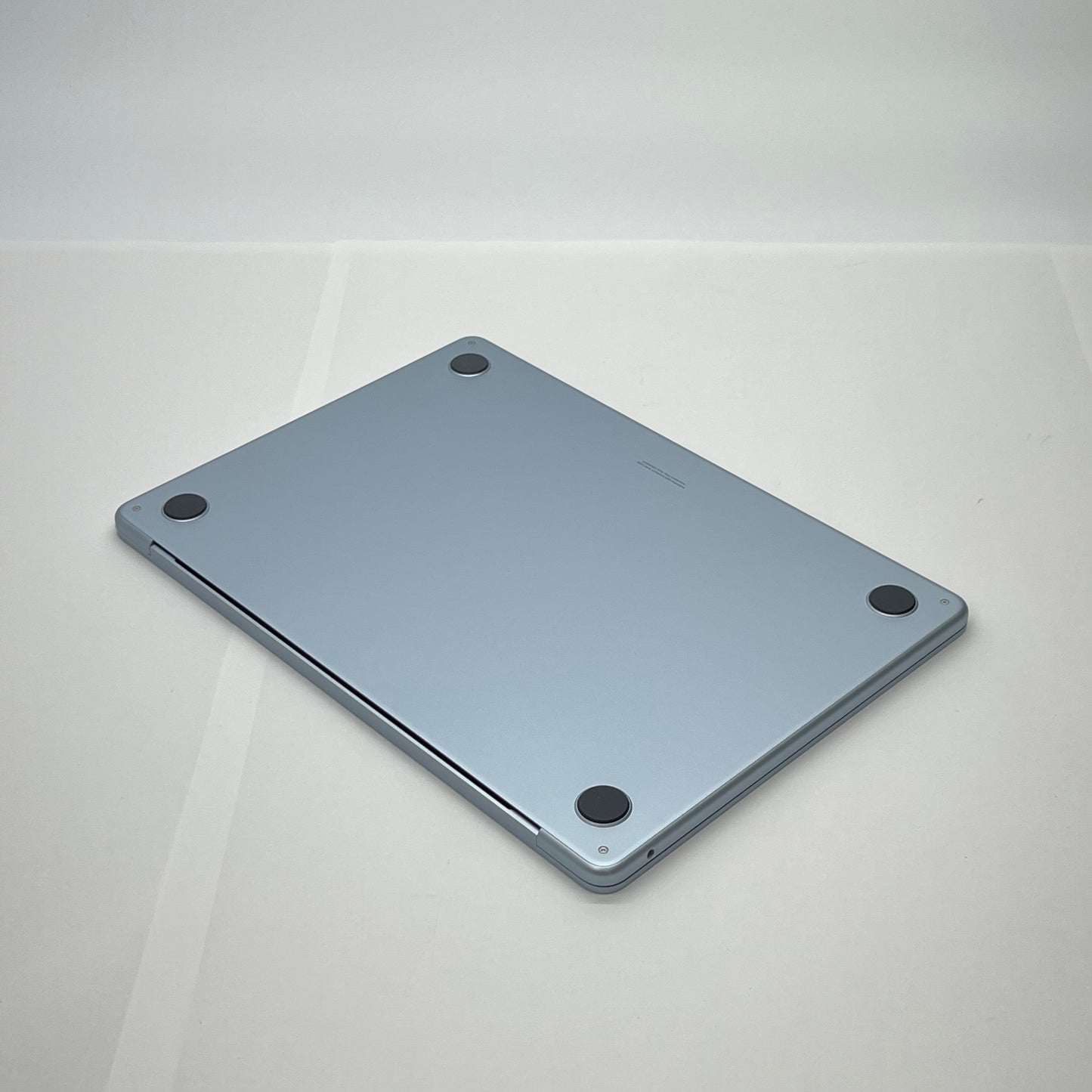 美品 新品同様 MacBook Air 13.6インチ M4チップ 16GB 512GBストレージ Liquid Retinaディスプレイ MC6U4J/A スカイブルー バッテリー最大容量100% 【C5457-80】限定保証有効期限：2026年7月16日