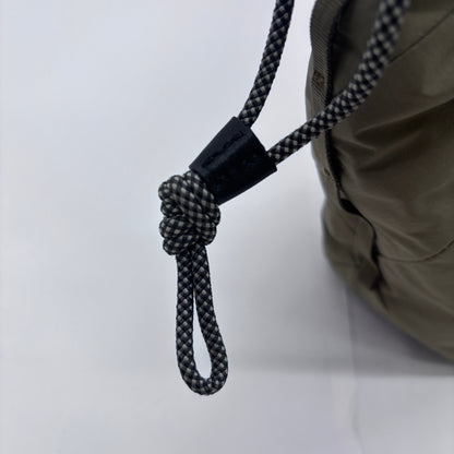 美品 PGYTECH OneGo ドローストリングバッグ フォレストグリーン【C7512】