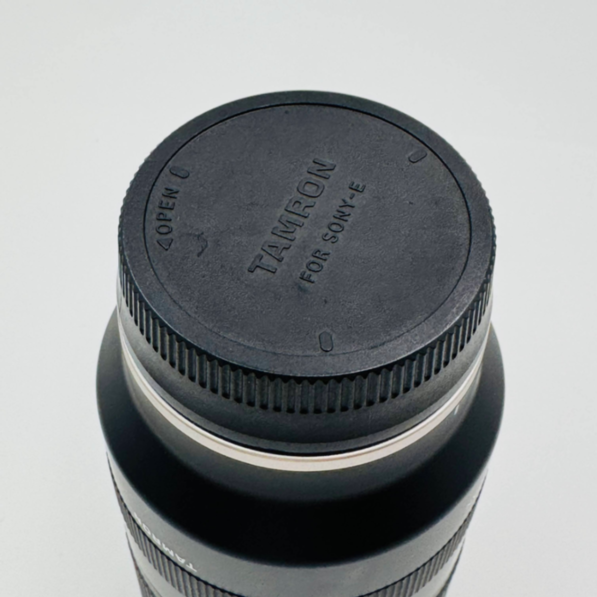 美品 TAMRON (タムロン) 18-300mm F3.5-6.3 Di III-A VC VXD　Eマウント【C4628-60】