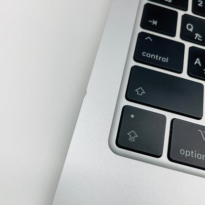 Apple MacBook Air 13インチ 2022 M2 8GB 256GB MLXY3J/A 【C4100-80】