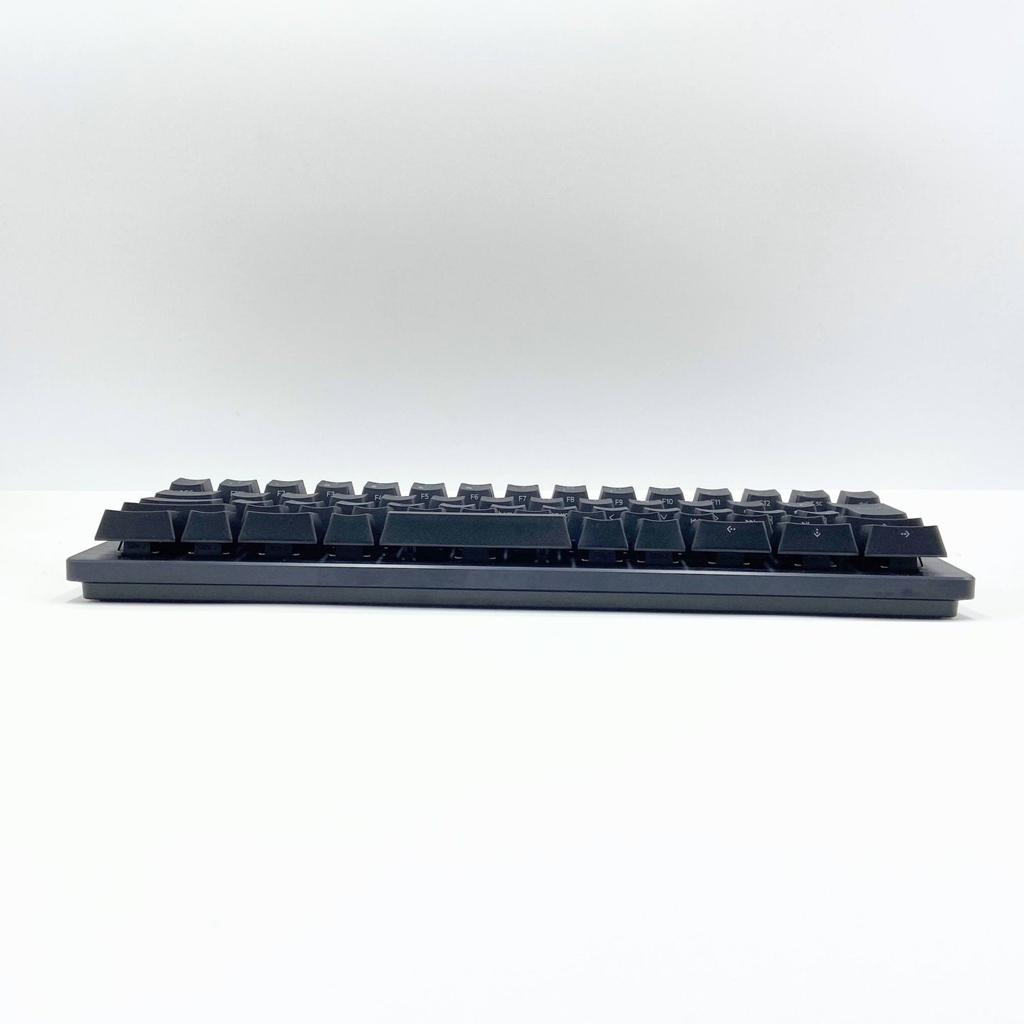 美品 Razer ラピッドトリガー 搭載 Huntsman V3 Pro Mini【C6760-60】