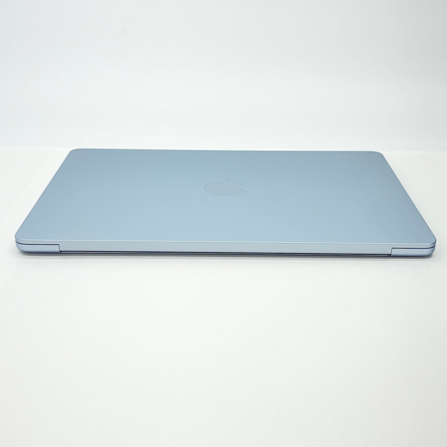 美品 Apple MacBook Air 13インチ MC6T4J/A 2025 M4 16GB SSD256GB 充放電回数5回 バッテリー最大容量100%【C6068-80】