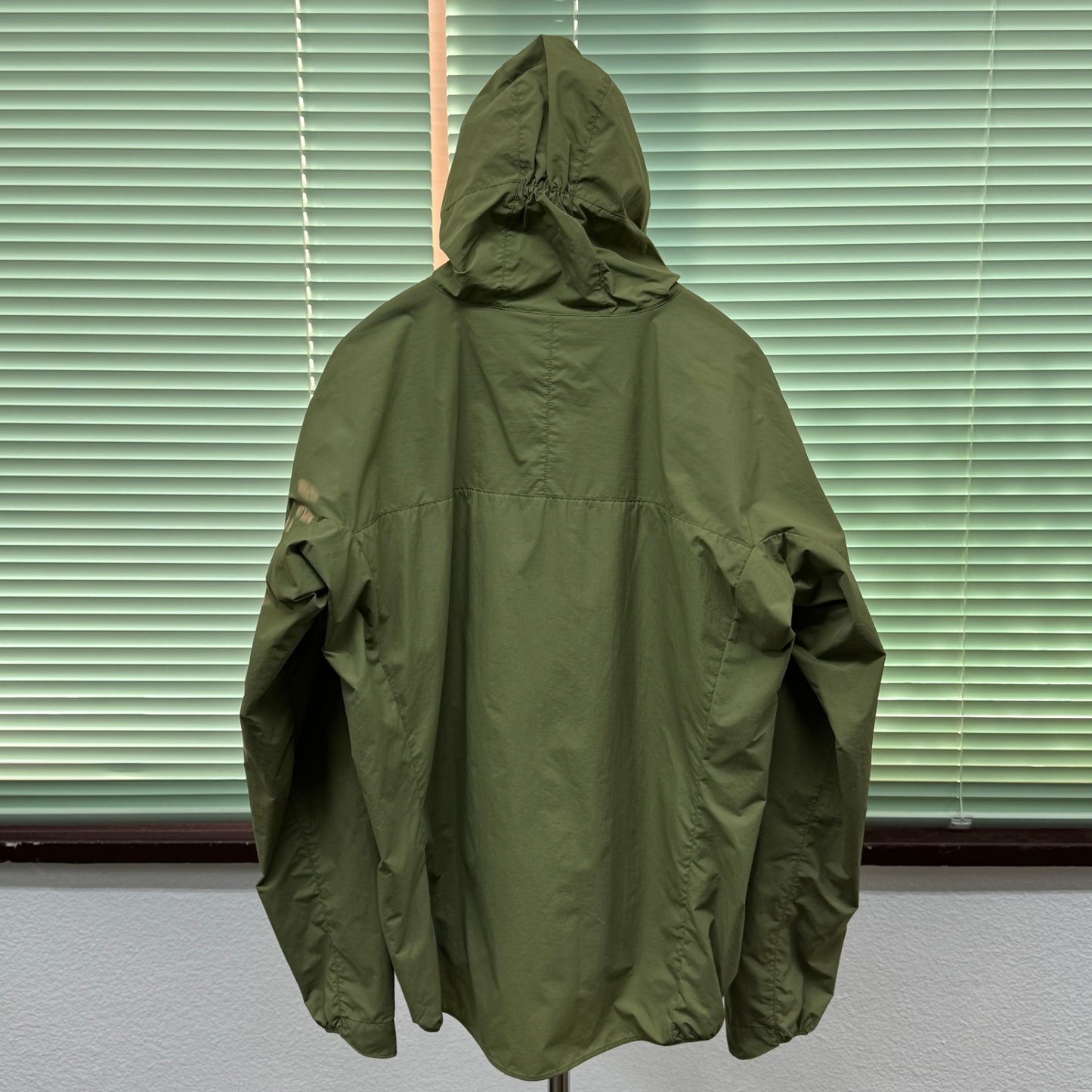 美品 MILLET ミレー MIV01929 Breathebarrier Wilder LT ジャケット カーキ サイズ:S 【C5745】