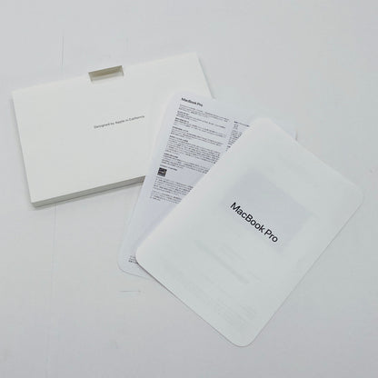新品同様 美品 Apple MacBook Pro 14インチ M4 2024 MW2U3J/A 16GB SSD 512GB 充放電回数6回 バッテリー最大容量100% 付属品完備【C7909-80】