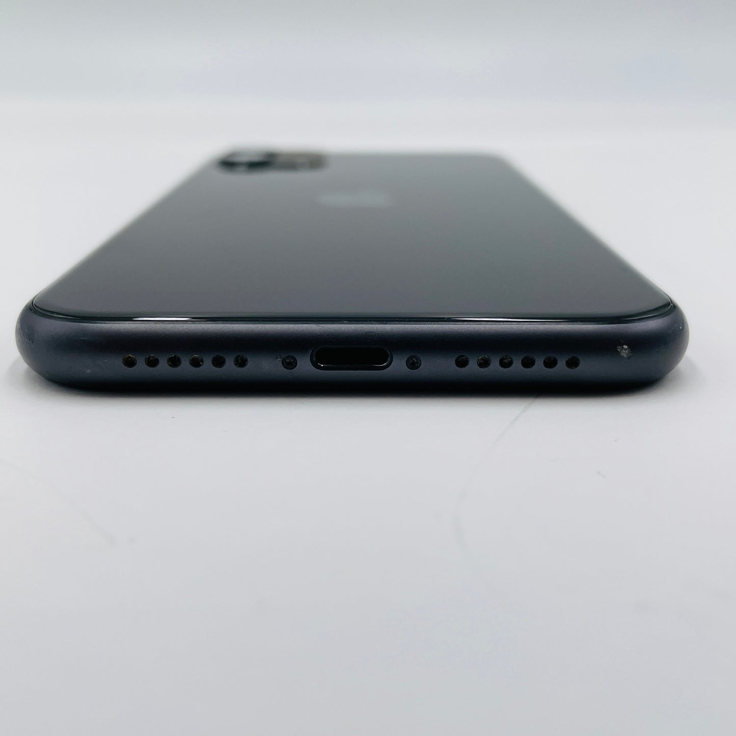 Apple iPhone 11 128GB SIMフリー MWM02J/A ブラック 【C4238-C】