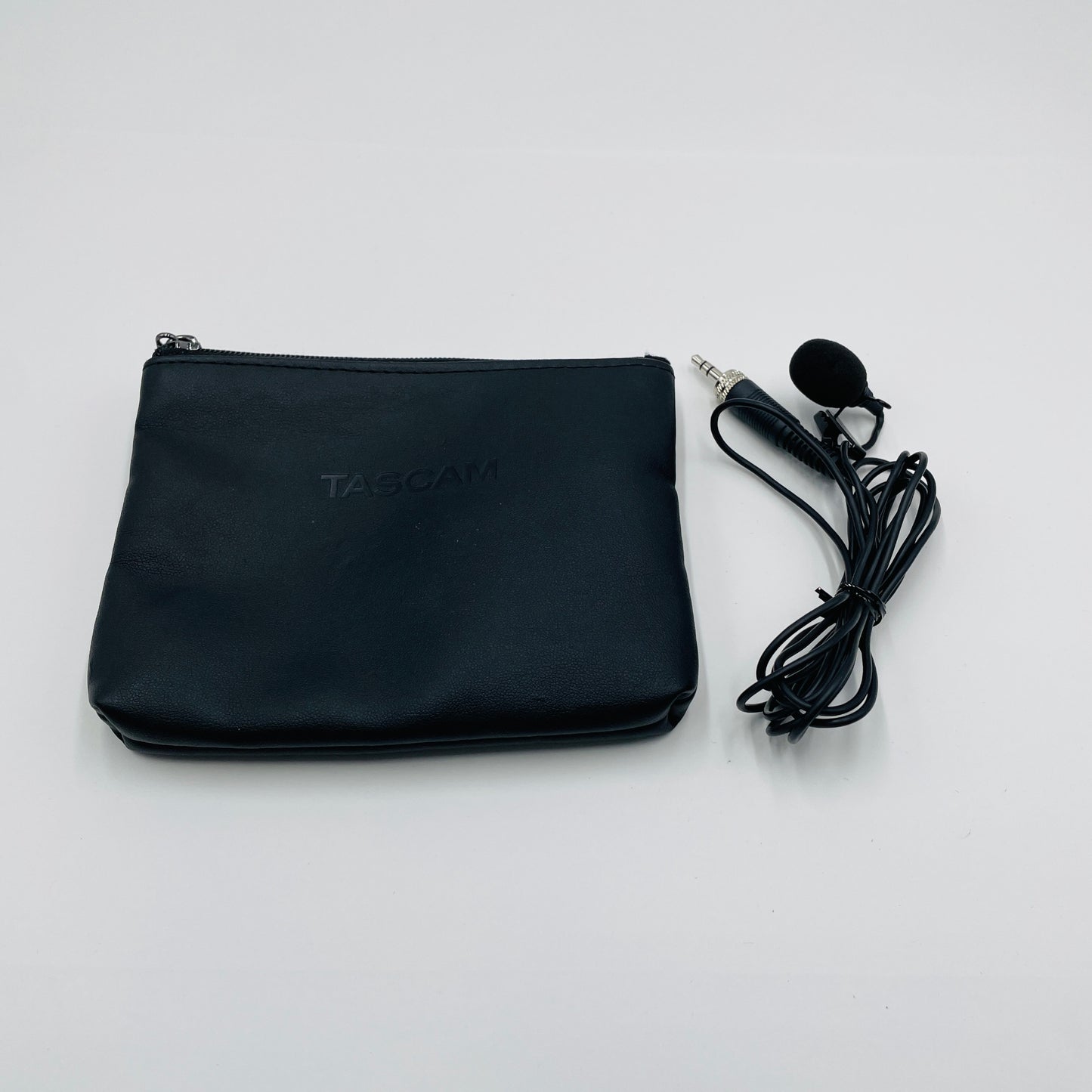 TASCAM ピンマイクレコーダー DR-10L ポータブル録音機【C4060-C】