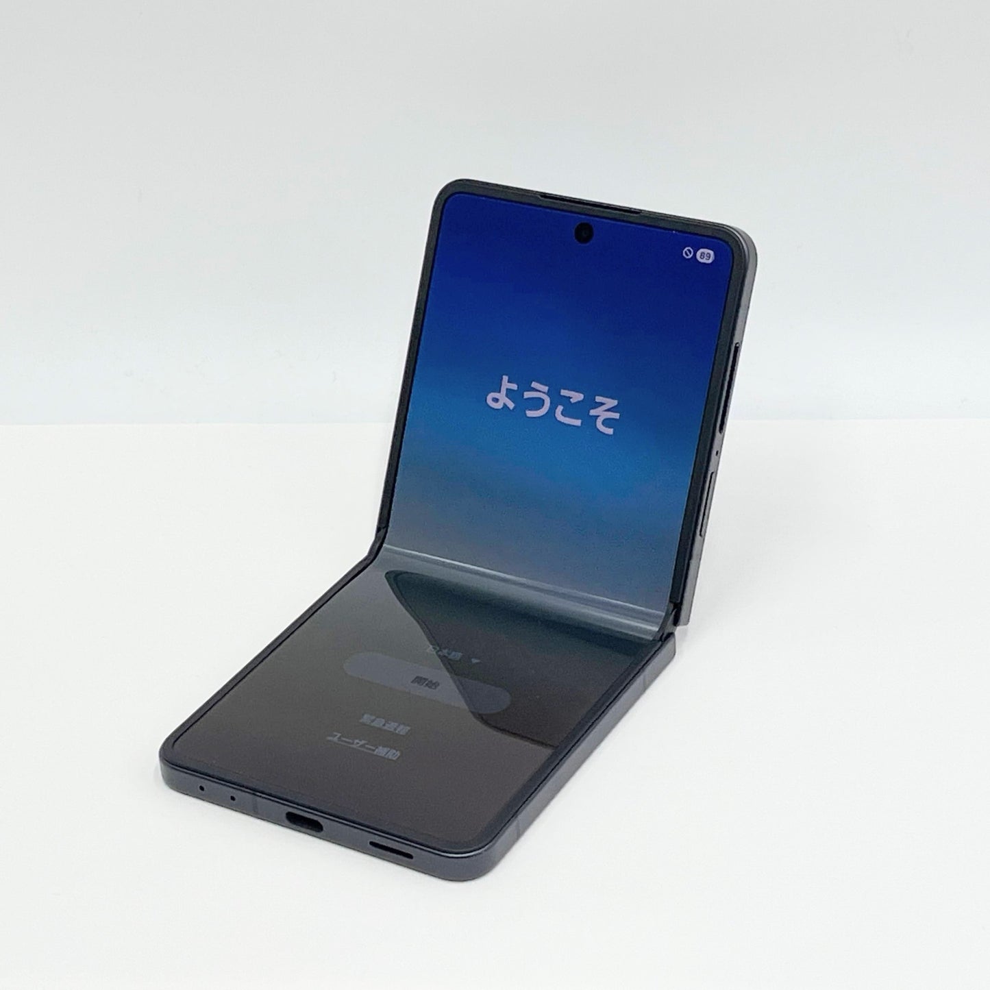 美品 Samsung サムスン Galaxy Z Flip7 256GB SM-F766Q バッテリー性能良好(80%以上) 国内版【C6238-C】