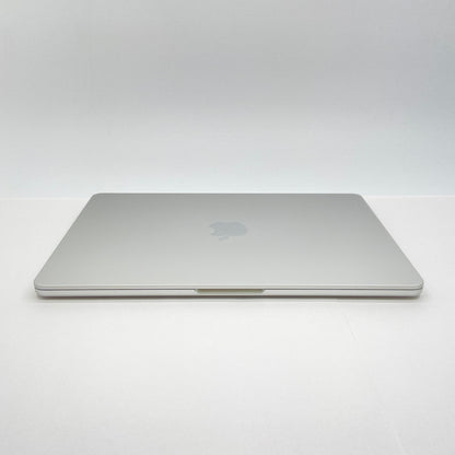 美品 MacBook Air M2 2022 8コアCPU 8コアGPU 16GB 512GB 充放電回数211回 バッテリー最大容量86% US配列 シルバー	【C7201-80】
