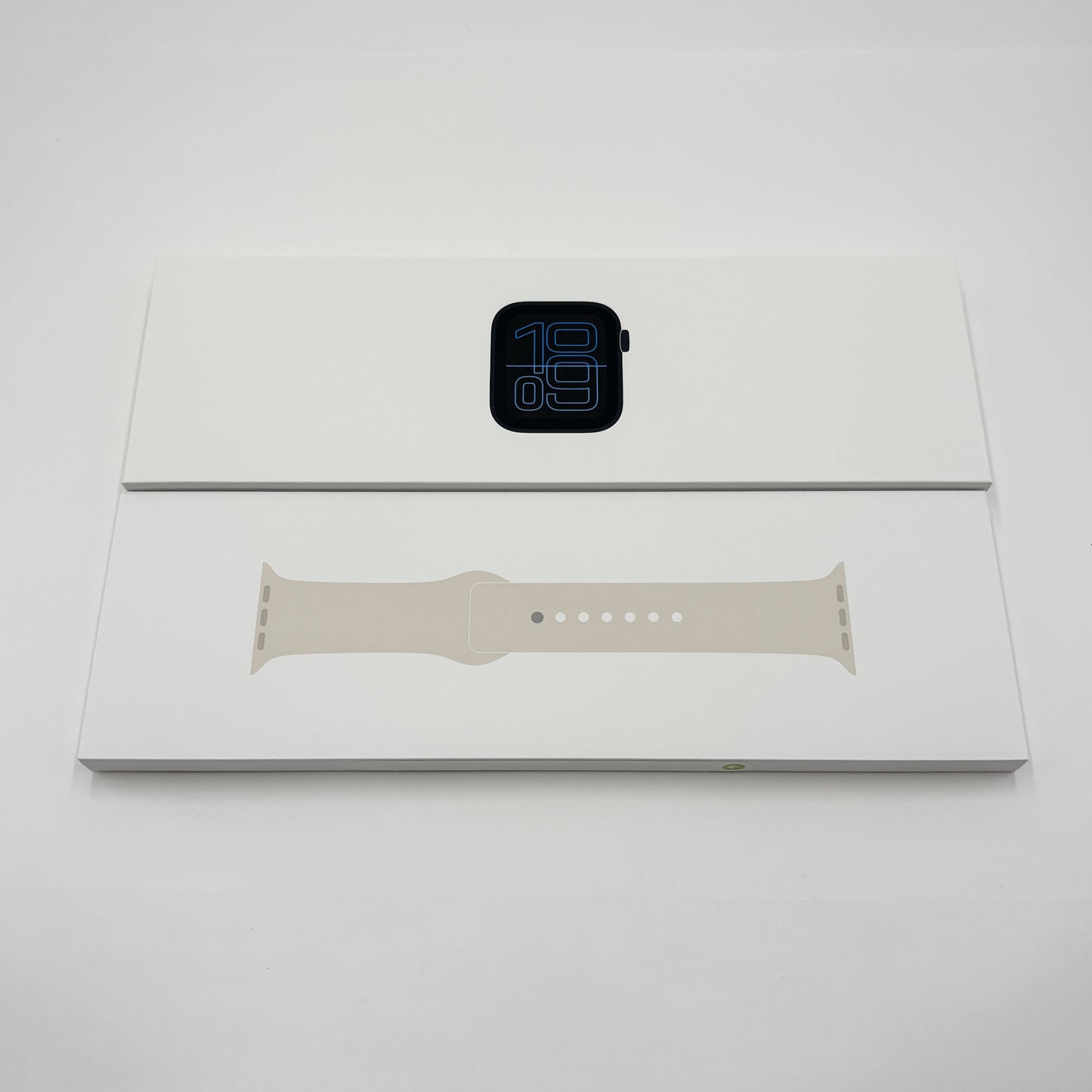 新品未開封 Apple Watch SE 3 GPSモデル 40mm ミッドナイトMEHX4J/A 【C5414-C】