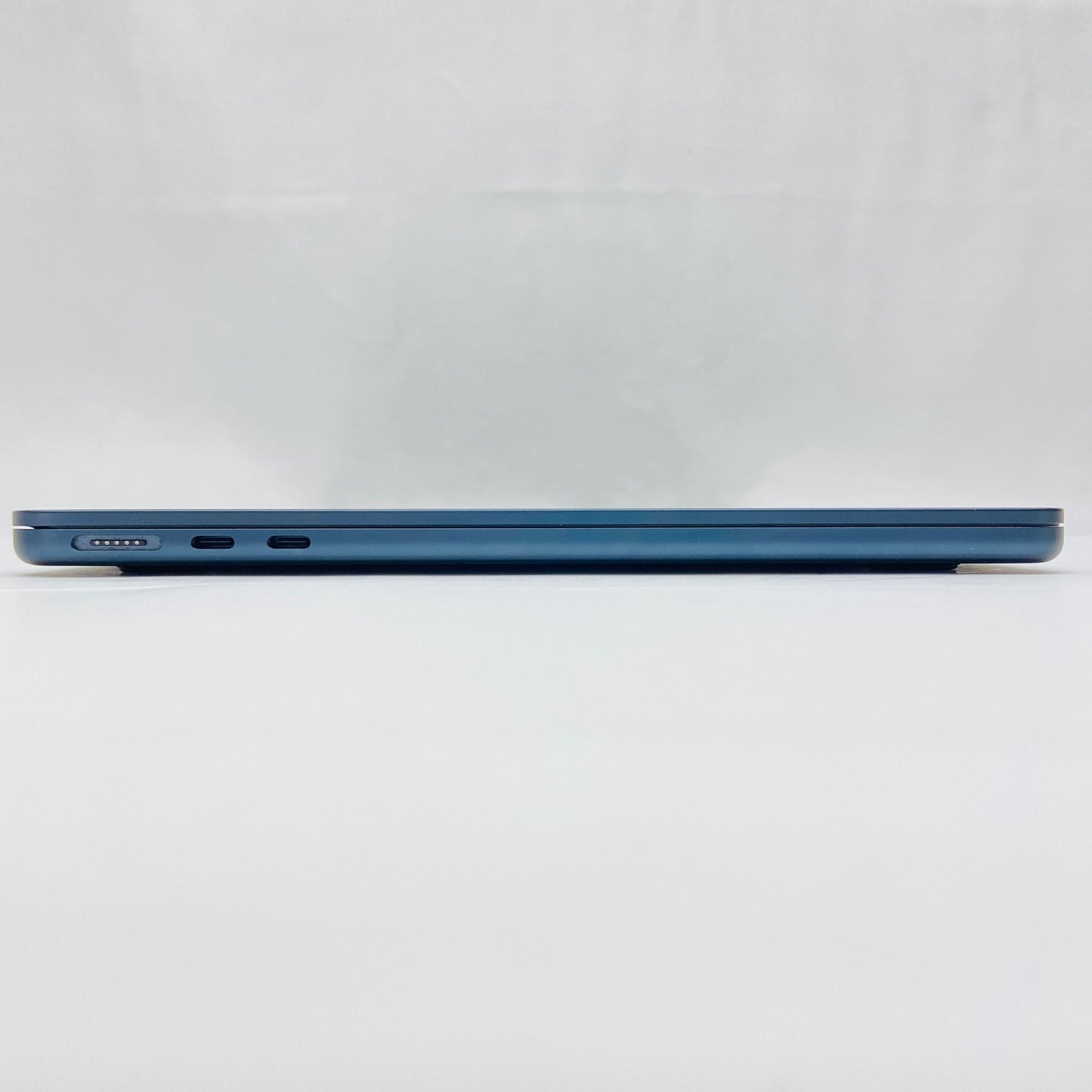 美品 Apple MacBookAir 13インチ M2 16GB 256GB USキー バッテリー最大容量97%　付属品完備 C3876	80サイズ発送