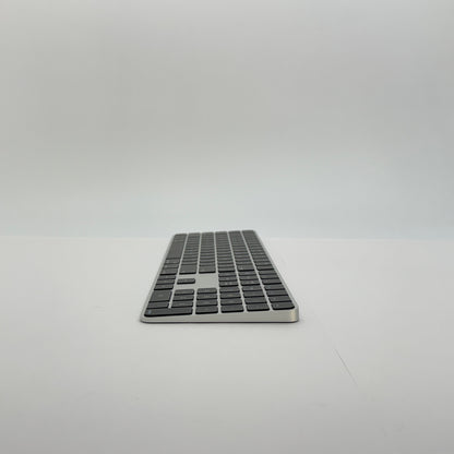 美品 Touch ID搭載 Magic Keyboard（テンキー付き）US配列 MMMR3LL/A【C6980-80】