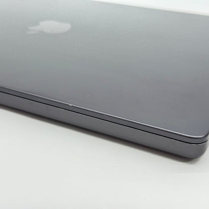 MacBook Pro Liquid Retina XDR 16インチ (Late 2023) Apple M3 Pro 12コア/18GB/SSD 512GB スペースブラック MRW13J/A バッテリー最大容量92%【C7434-100】
