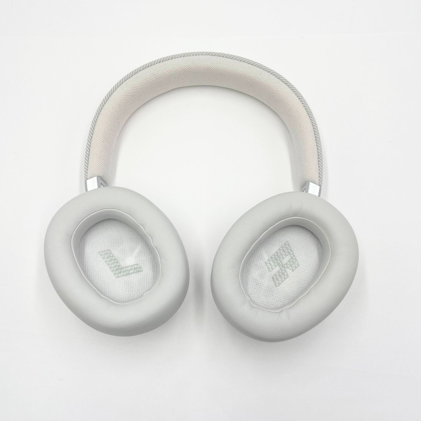 美品 JBL LIVE 770NC ワイヤレスヘッドホン	【C6375-60】