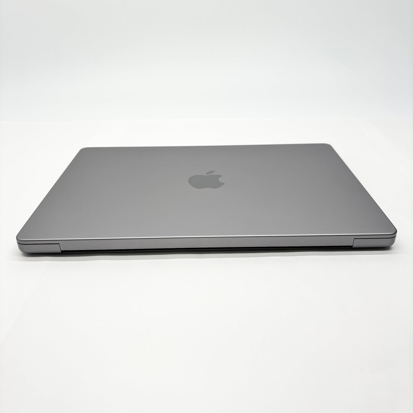 Apple MacBook Pro 14インチ 2023 M3 8コアCPU 10コアGPU 8GB 512GB MTL73J/A バッテリー最大容量100%【C6524-80】