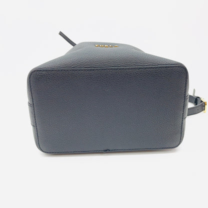 美品 FURLA フルラ レザー 本革製 巾着 2way ショルダーバッグ	【C5086】