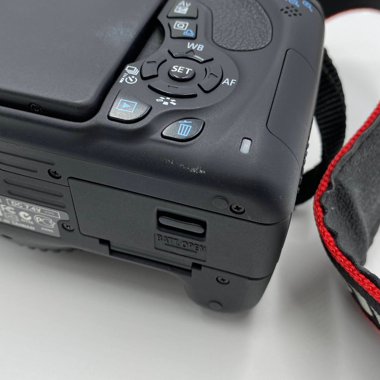 美品 キャノン Canon EOS Kiss X5 EF-S 18-55IS II キット シャッター回数1,155 【C5537】