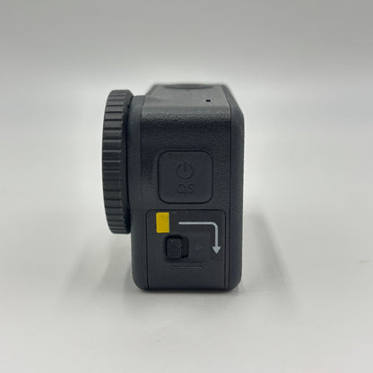 美品 DJI OSMO ACTION 6 スタンダードコンボ 付属品完備+純正バッテリー【C7705-60】