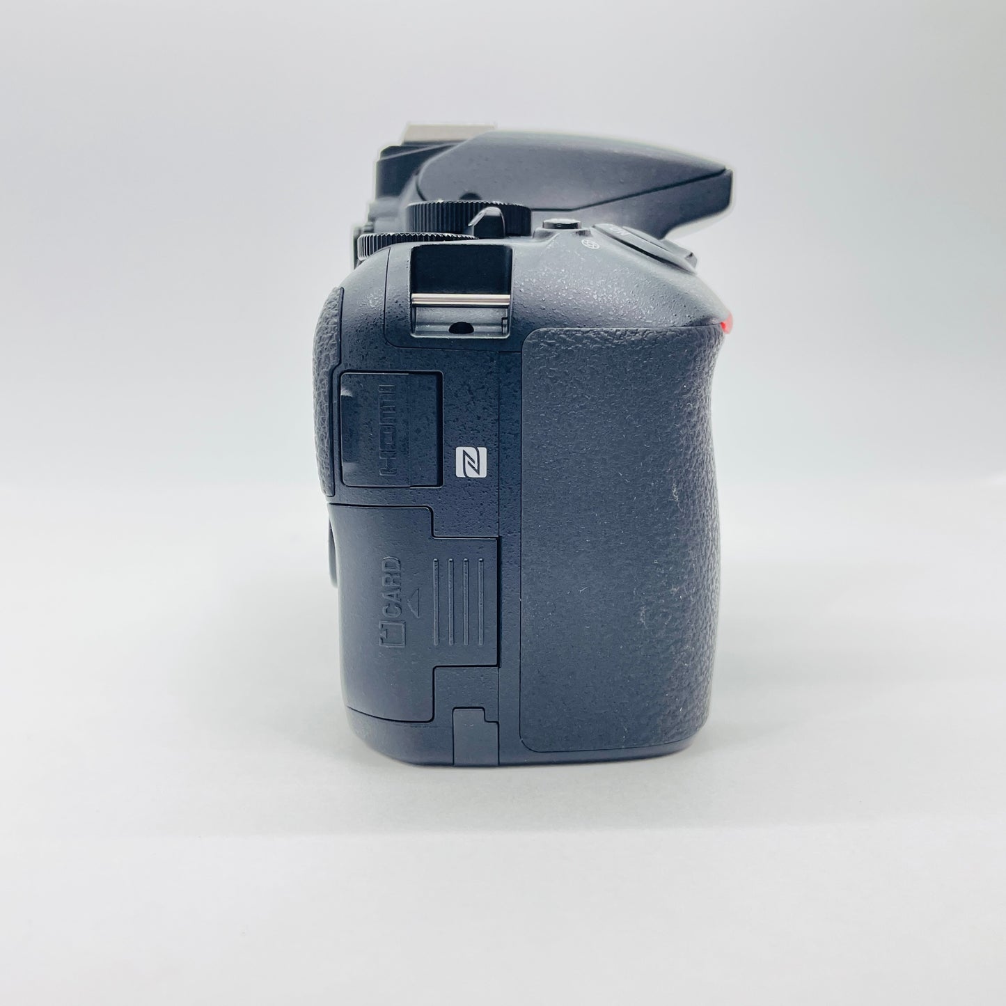 Nikon D5600 18-55mm & 70-300mm　ダブルズームキット 【C4726-60】