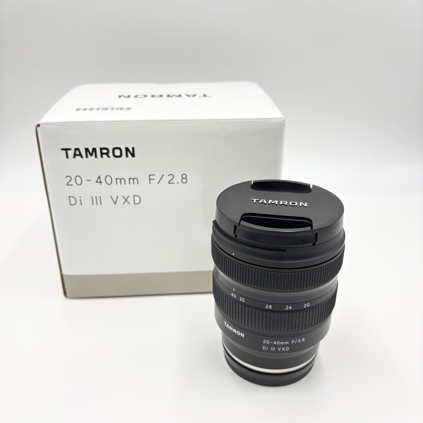 美品 TAMRON A062 20-40mm F/2.8 Di III VXD ソニーEマウント用【C6128-60】