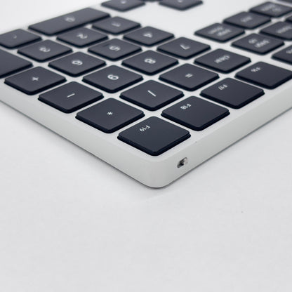 Apple Magic Keyboard A1843 US配列 テンキー付き【C8398-80】