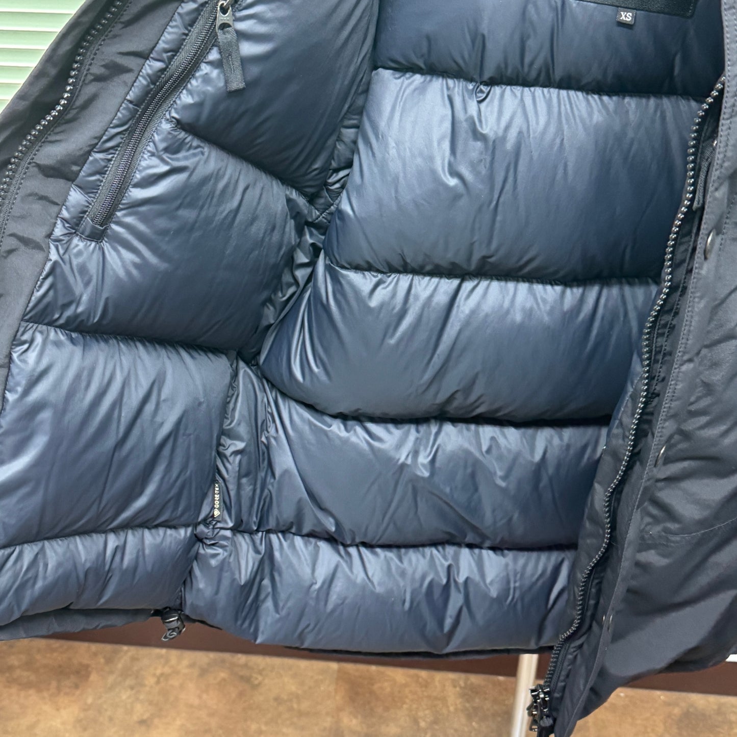 美品 ノースフェイス マウンテンダウンジャケット ND92454 サイズ:XS【C5966】