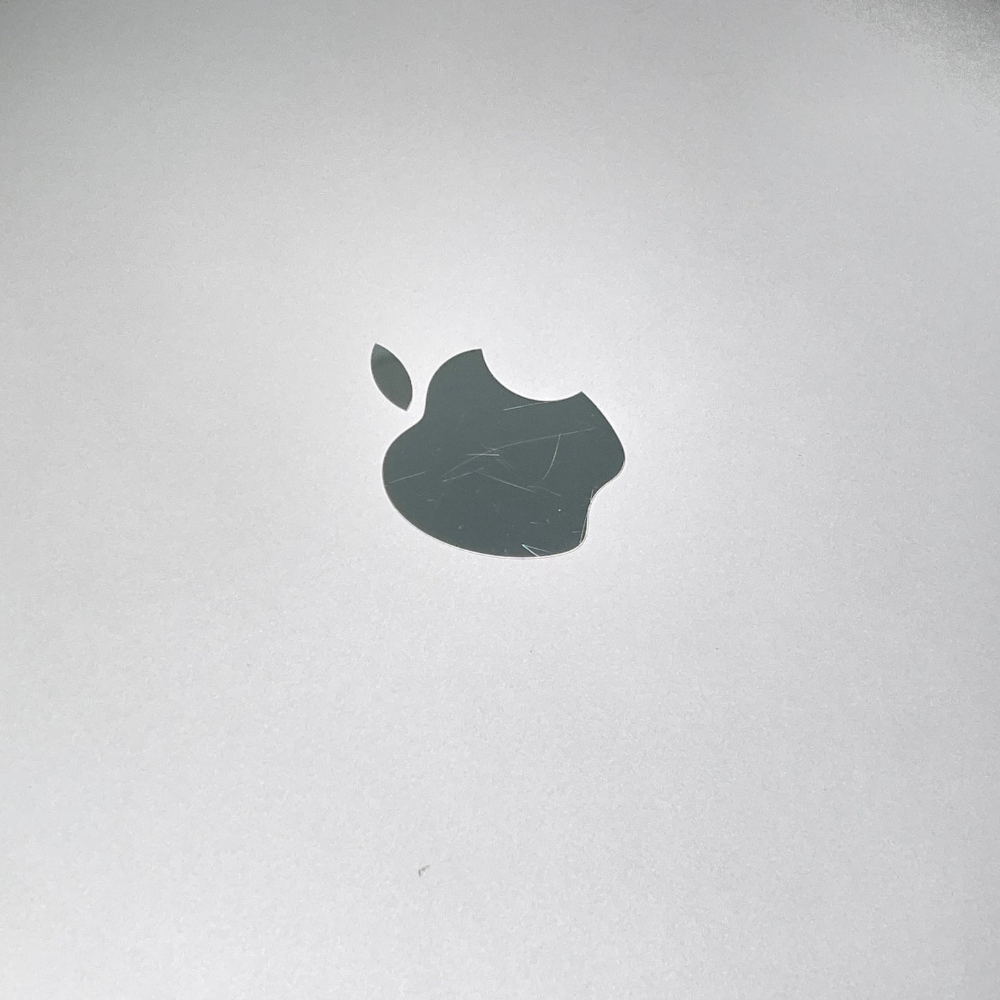 Apple MacBook Pro 13.3インチ 2019 1.4GHz クアッドコア i5 8GB 256GB スペースグレイ【C7872-80】