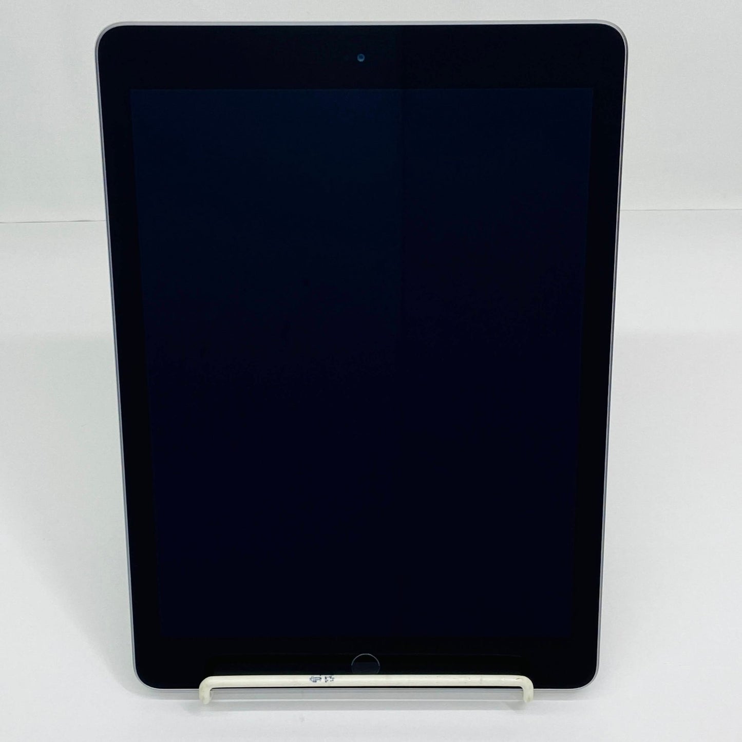 バッテリー最大容量92% Apple iPad 第6世代 Wi-Fiモデル 32GB MR7F2J/A A1893 スペースグレイC3840 60サイズ発送