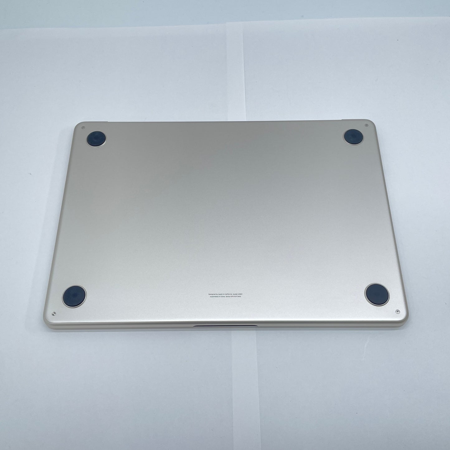 MacBook Air 13.6-inch M2 2022 8コアCPU 8コアGPU 8GB 256GB MLY13J/A バッテリー最大容量90% スターライト 付属品完備【C6525-80】
