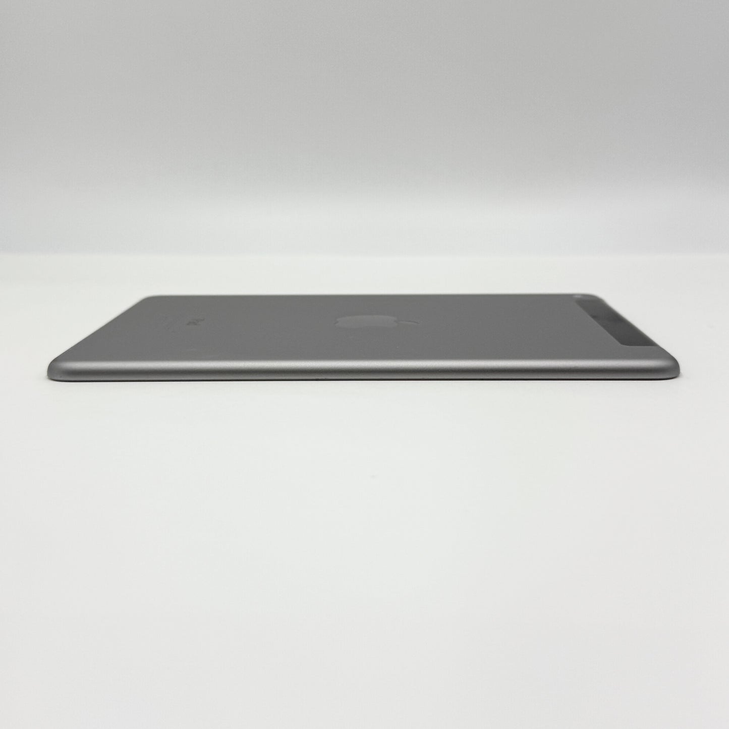 iPad mini 4 16GB Wi-Fi Cellular スペースグレイ MK6Y2J/A SIMフリー【C8872-C】