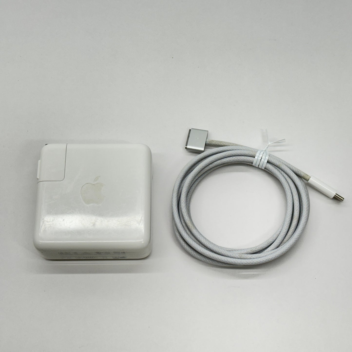 Apple MacBook Pro 14インチ M2 Pro 16GB 512GB MPHH3J/A バッテリー最大容量85%【C8020-80】