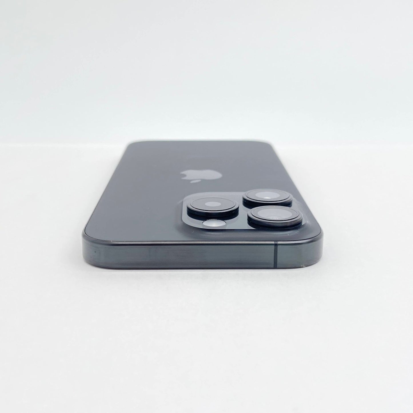 iPhone 15 Pro MTUC3J/A 256GB SIMフリー バッテリー最大容量84%  ブラックチタニウム 本体のみ【C7038-C】
